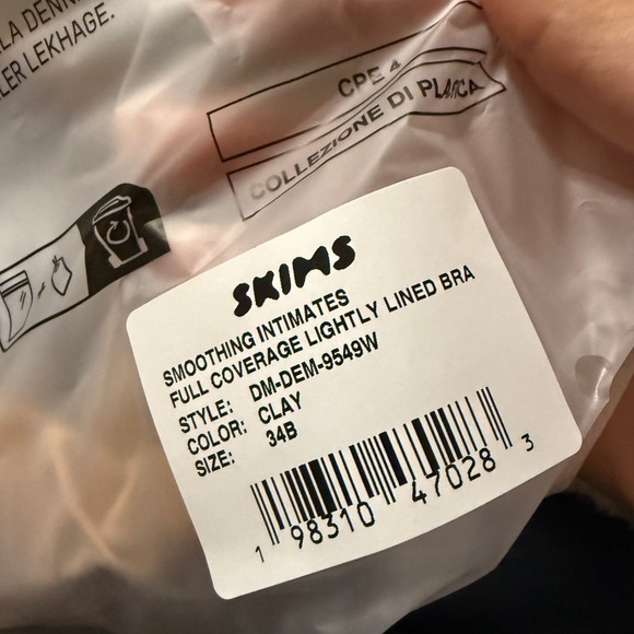 2/$30 NEW Skims Beige SMOOTHING‎ INTIMATES COVERAGE BRA Lightly Lined Underwire - Picture 12 of 16